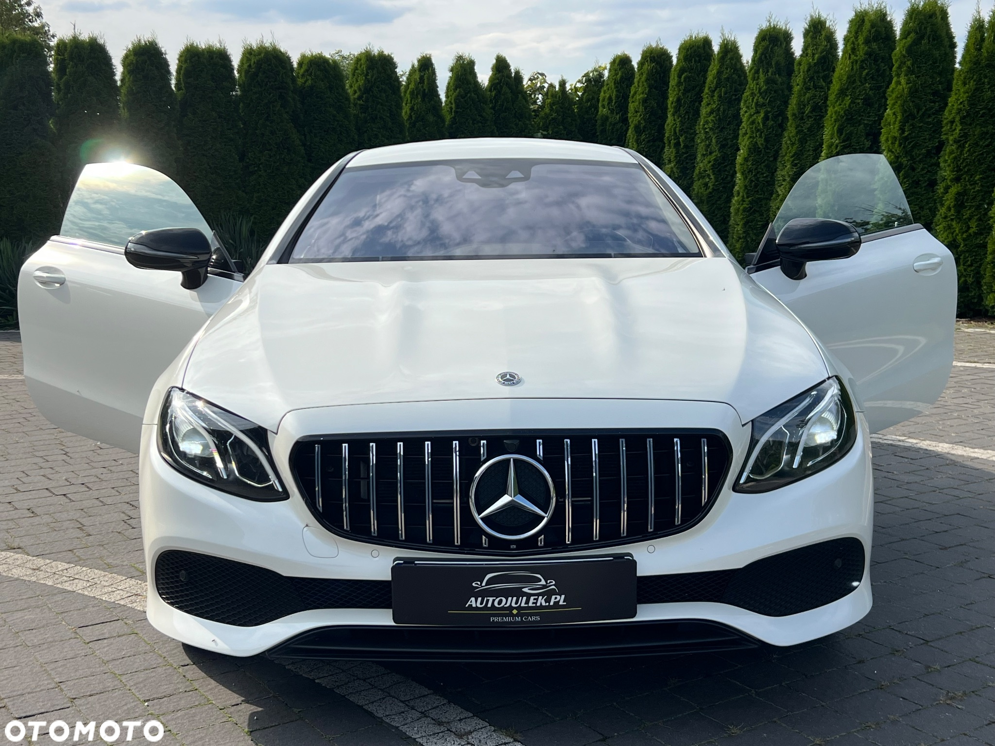 Mercedes-Benz Klasa E 220 d Coupe 9G-TRONIC - 39