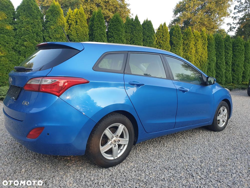 Hyundai i30 blue Kombi 1.4 Classic Navigation - 6