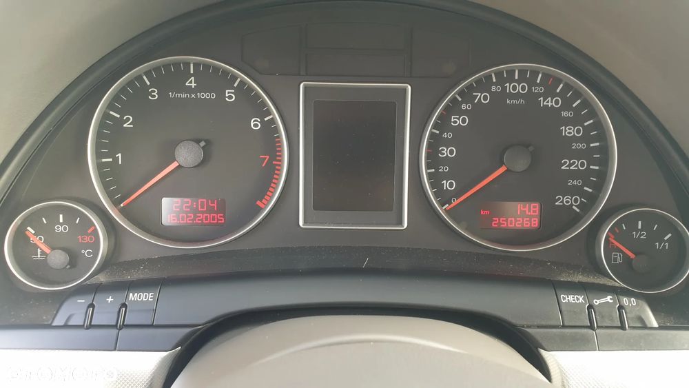 Audi A4 Limousine 1.8 T quattro - 16