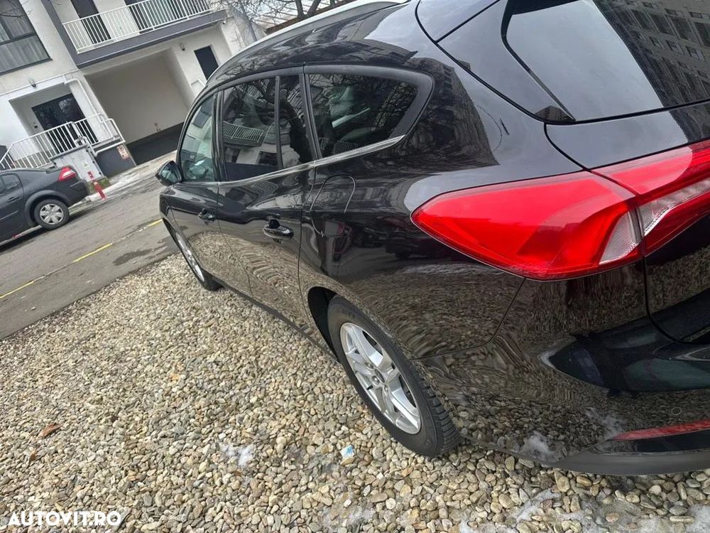 Ford Focus 1.5 EcoBlue Start-Stopp-System Aut. ACTIVE - 2