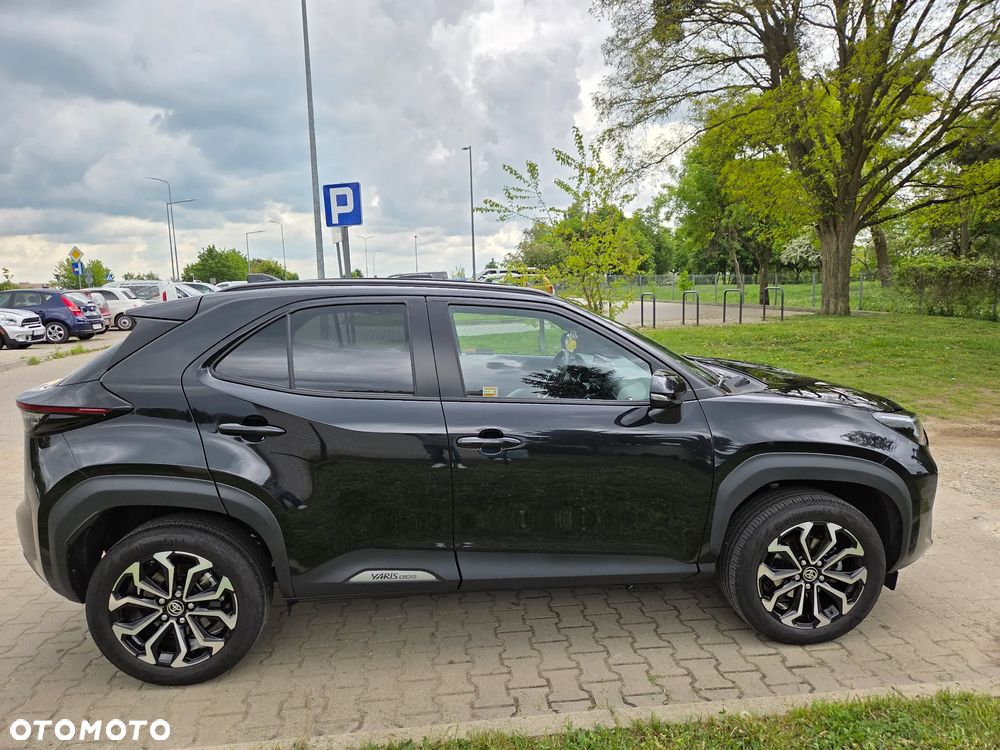 Toyota Yaris Cross Hybrid 1.5 Comfort AWD - 38
