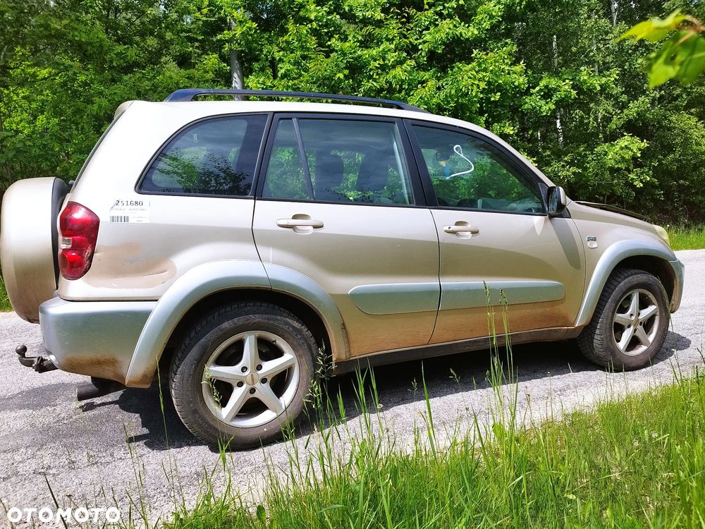 Toyota RAV4 D-4D 4x4 Sol - 4