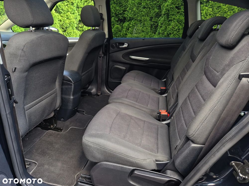 Ford S-Max - 28