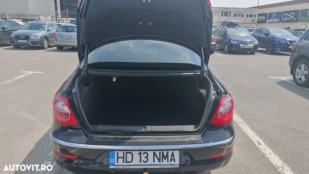 Volkswagen Passat - 10