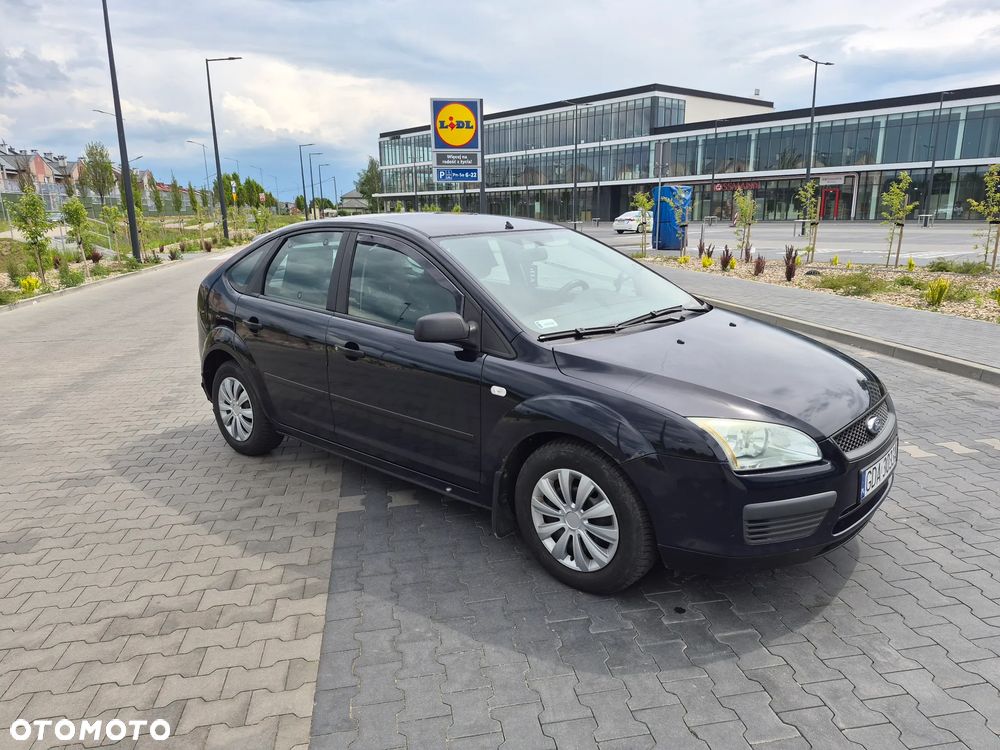 Ford Focus 1.6 Ambiente - 3