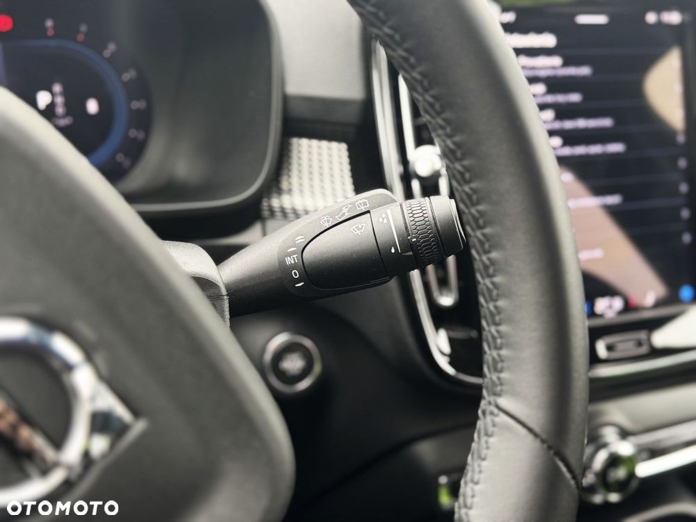 Volvo XC 40 - 25