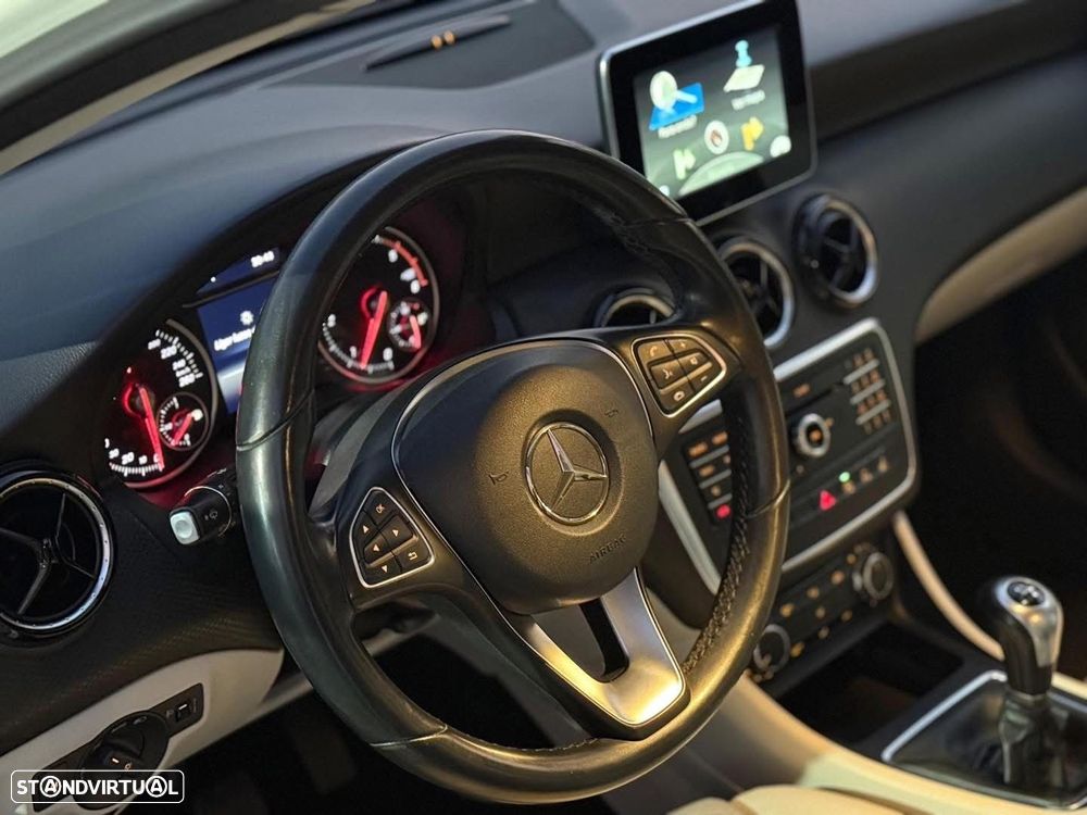 Mercedes-Benz A 200 - 11