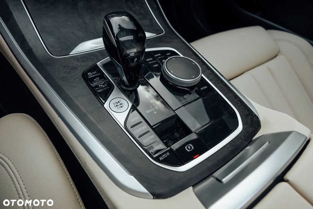 BMW X5 xDrive40i xLine - 20