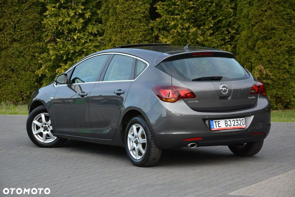 Opel Astra 1.4 Turbo Cosmo - 6