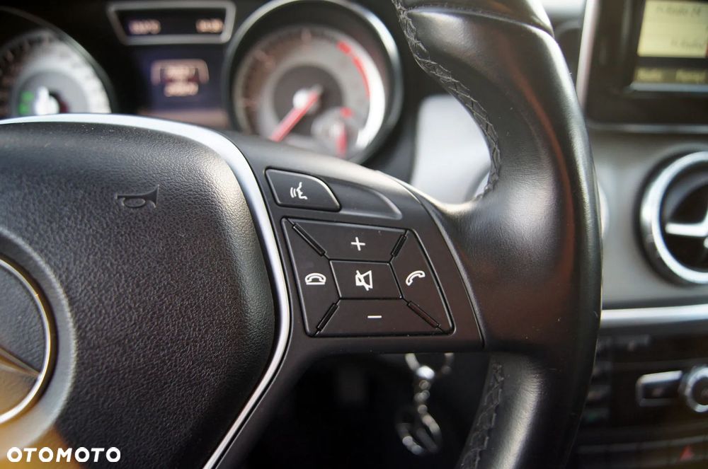 Mercedes-Benz CLA 200 CDI Edition 1 - 14