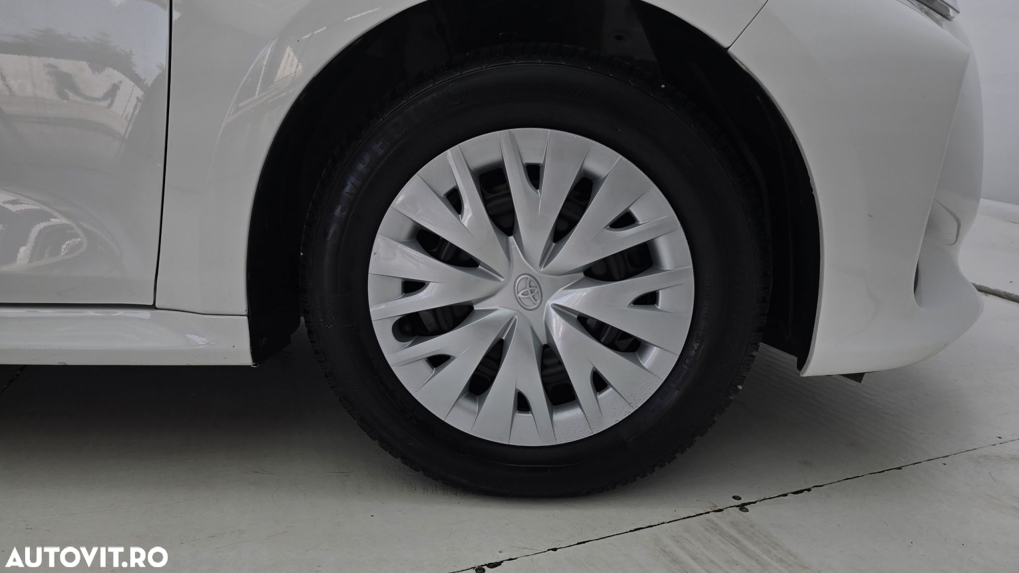 Toyota Yaris 1.5 VVT-i HSD Eco - 23