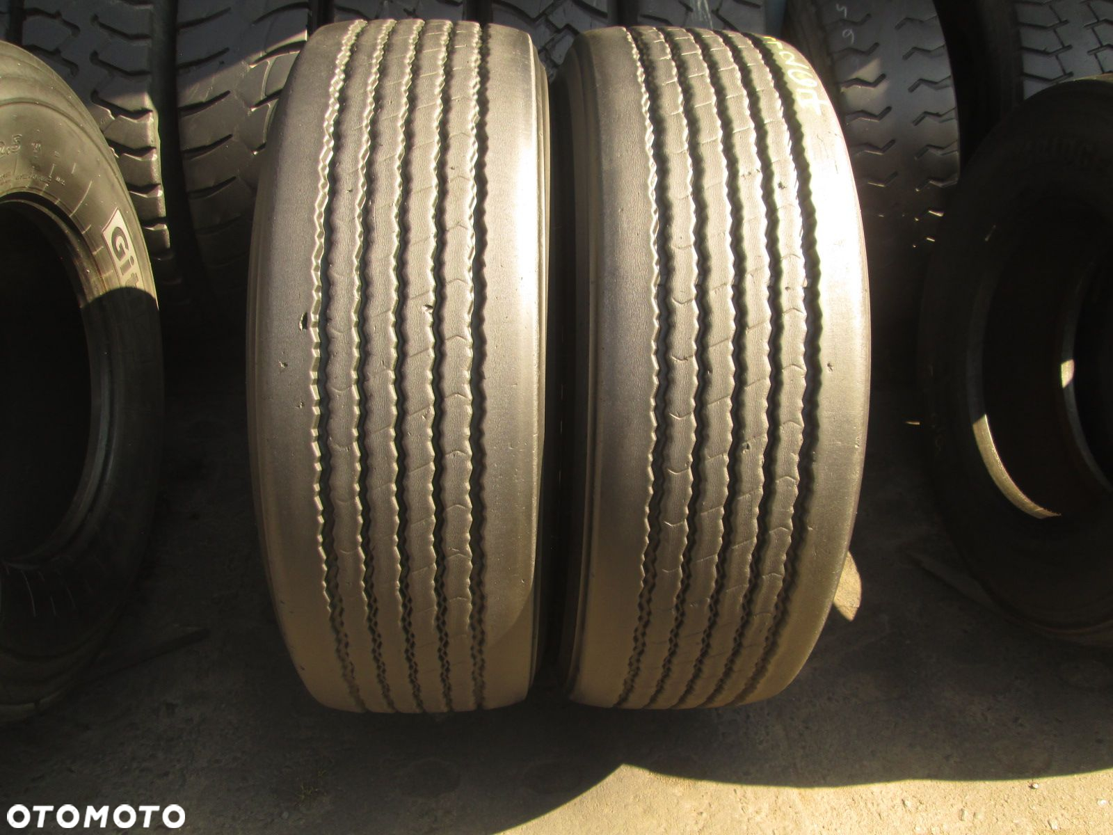 Opony 385/65R 22.5 Bridgestone R179+. Opony ciężarowe - 2