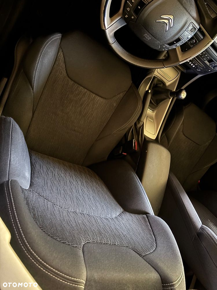 Citroën C5 Tourer HDi 115 FAP Tendance - 11