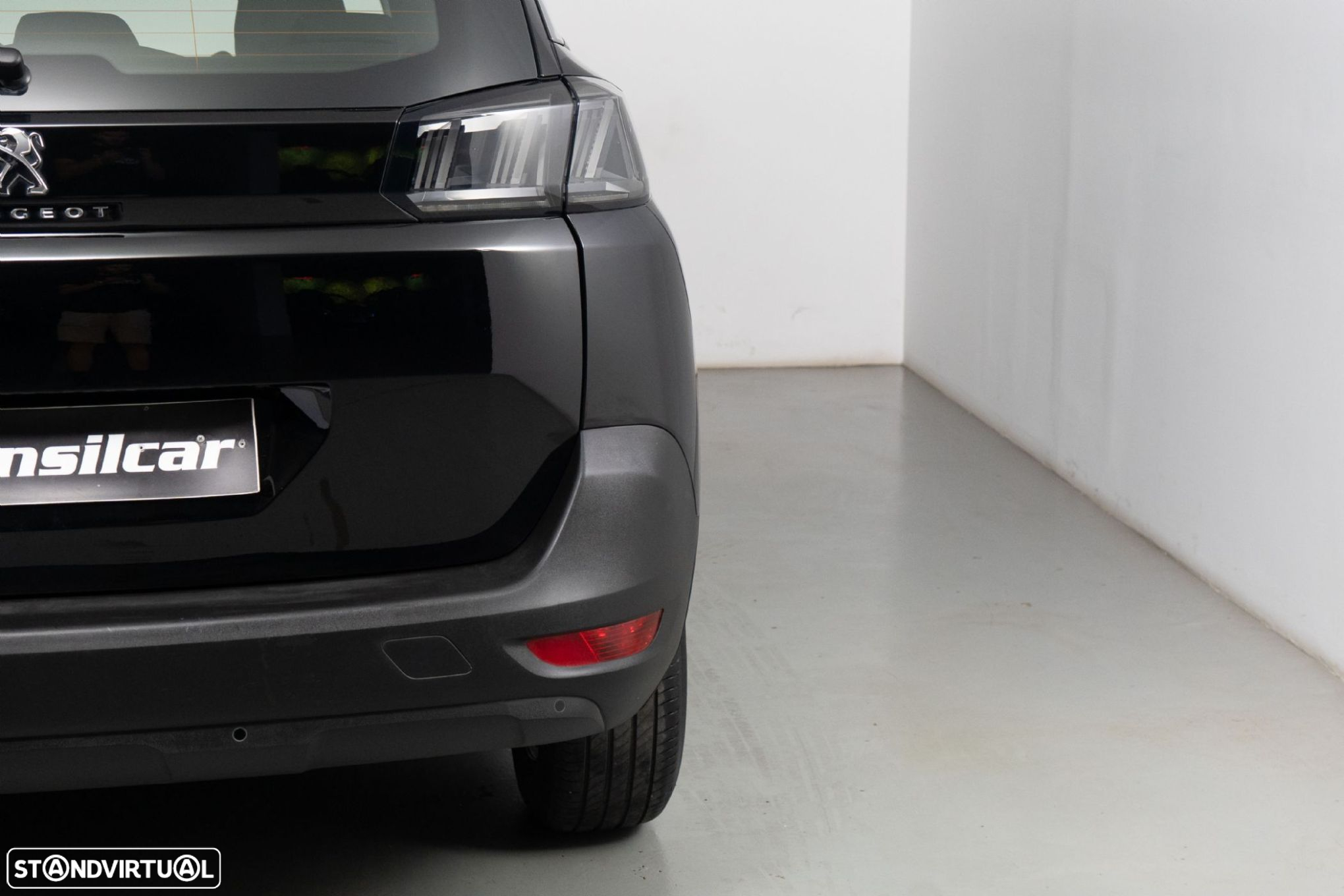 Peugeot 5008 1.2 PureTech Allure EAT8 - 17