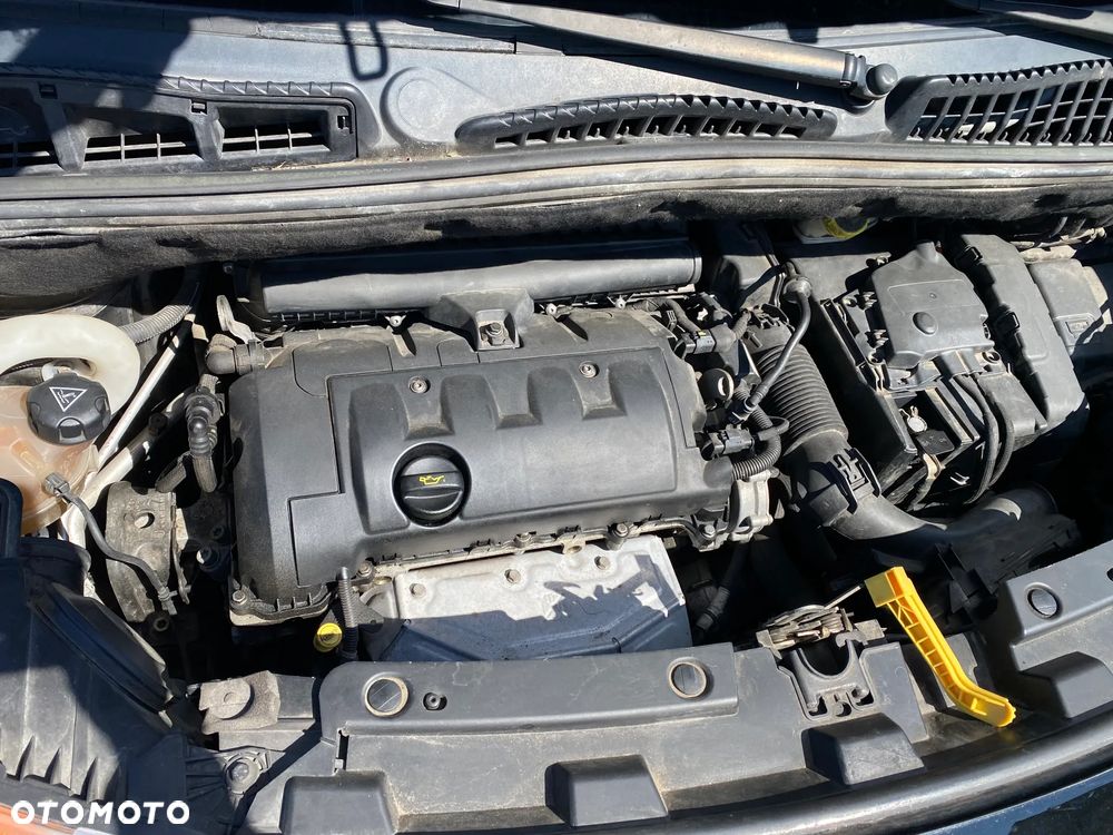 Citroën C3 Picasso 1.4i Attraction - 4