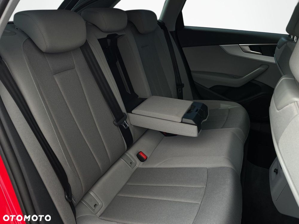Audi A4 Avant 35 TDI mHEV S tronic - 14