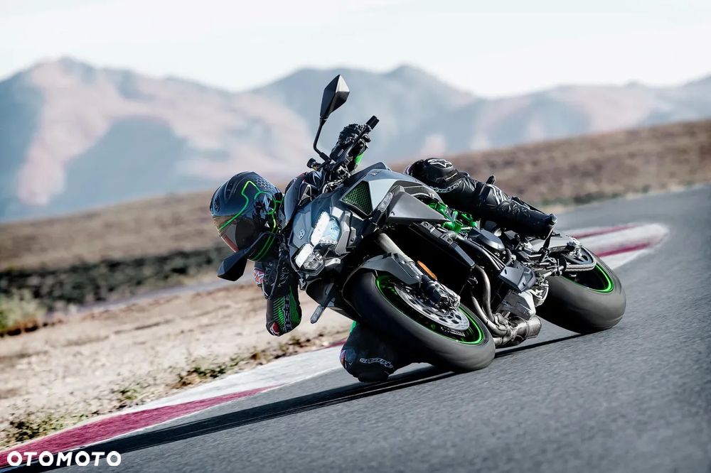 Kawasaki H2 - 11