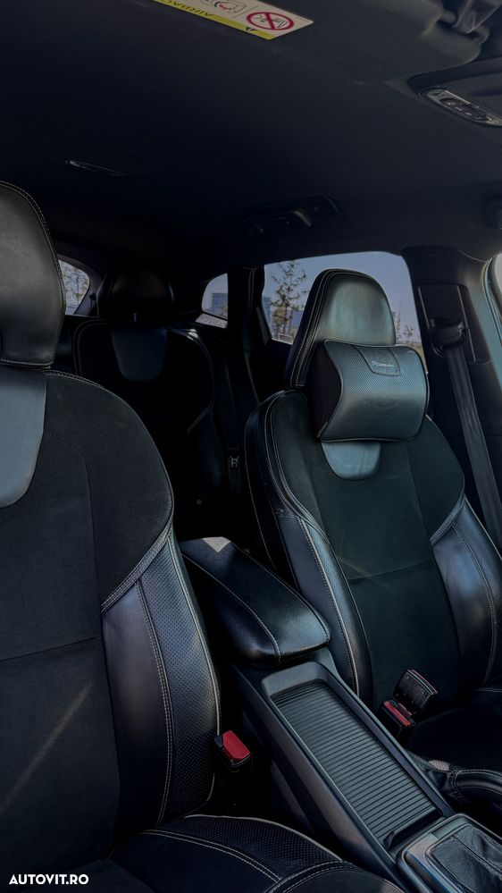 VOLVO V40 2015 — imagine 11