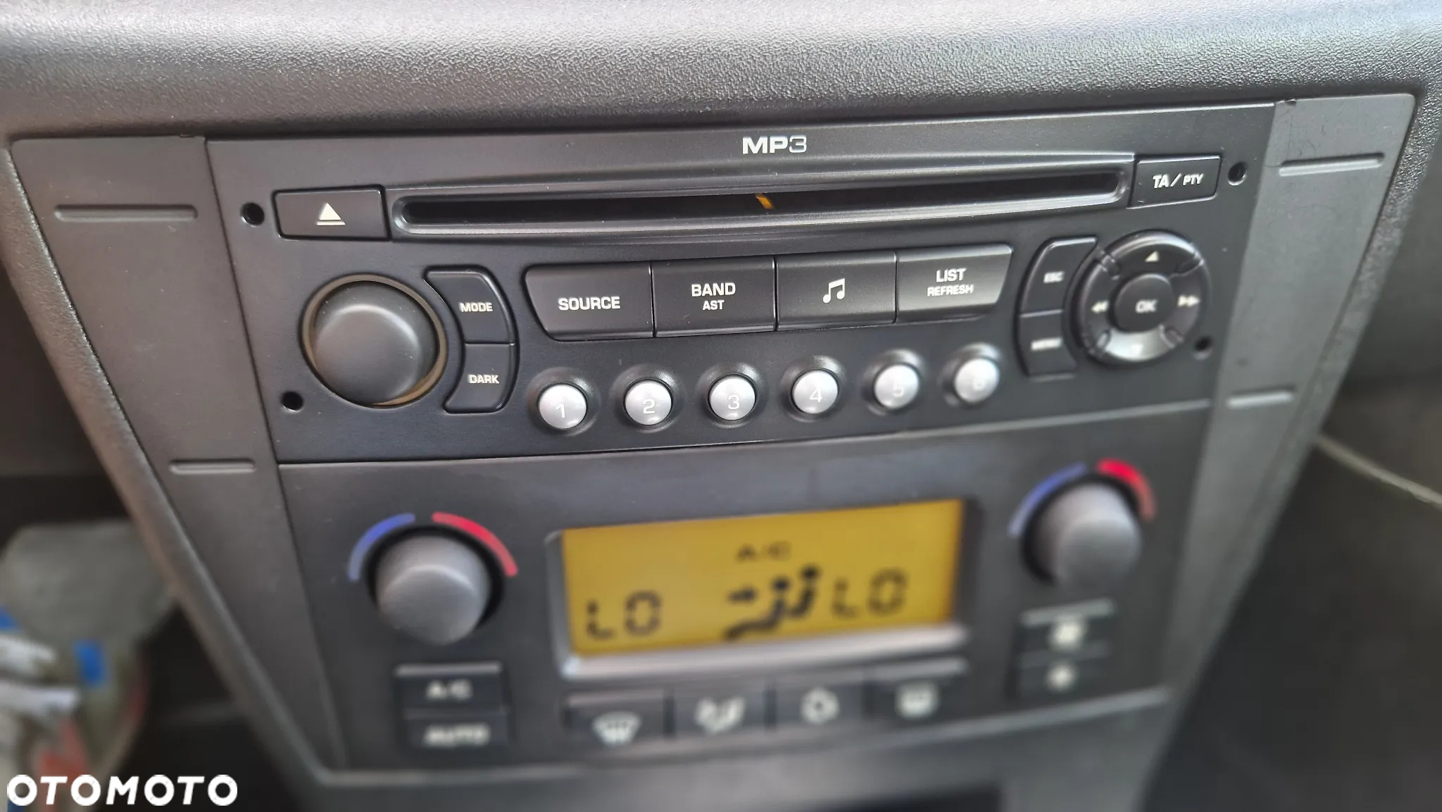 Citroën C4 1.6 HDi FAP EGS6 Exclusive - 11