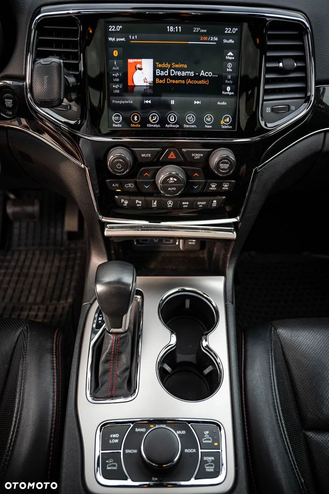 Jeep Grand Cherokee - 17