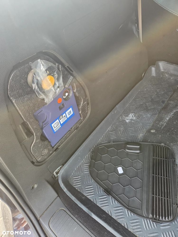 Opel Zafira 1.6 T SIDI Cosmo S&S EU6 - 14