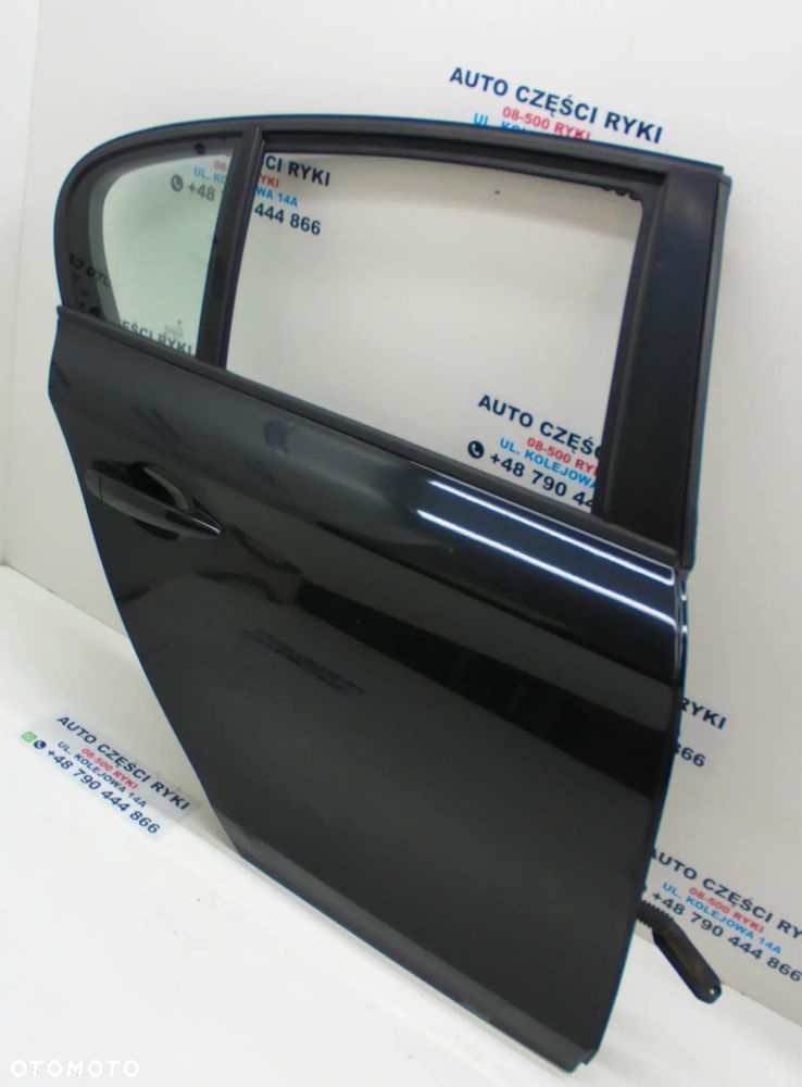 BMW 1 E87 Drzwi Tył Prawe  Black Sapphire Metallic - 1
