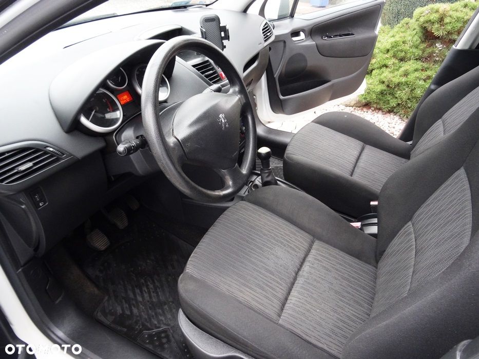 Peugeot 207 1.4 HDi Active - 18