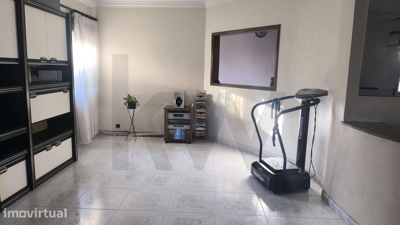 Moradia Contemporânea T5, junto ao Lagoas Park e Taguspark - Grande imagem: 4/32