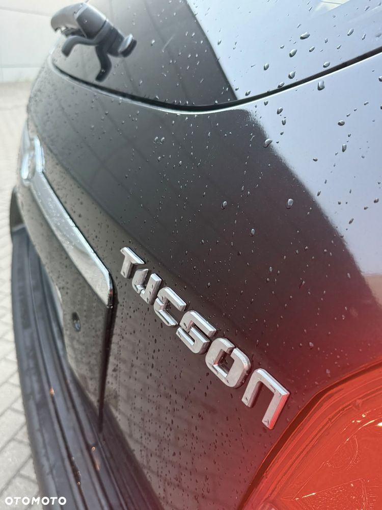 Hyundai Tucson 2.0 2WD GLS Navi - 36