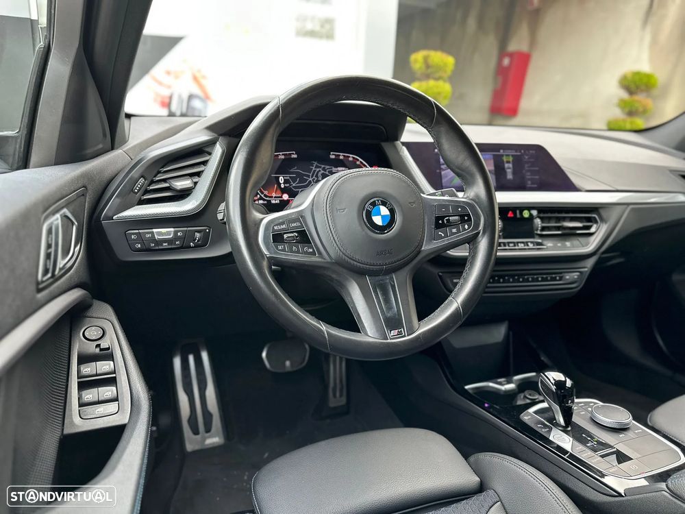 BMW 116 d Pack Desportivo M Auto - 17