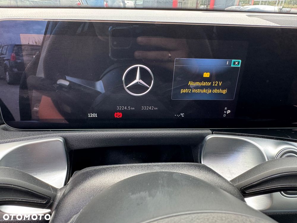 Mercedes-Benz GLB 200 d 4-Matic AMG Line 8G-DCT - 20