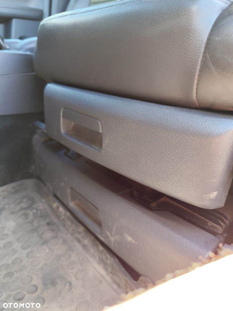 Volkswagen Touran - 18
