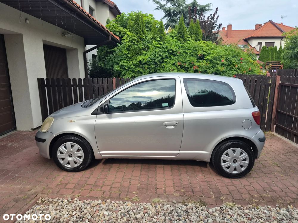 Toyota Yaris - 2
