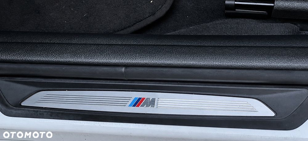 BMW Seria 3 320d M Sport EU6 - 19