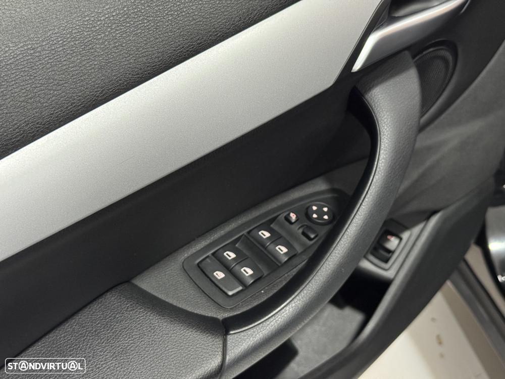 BMW X1 16 d sDrive Advantage - 27