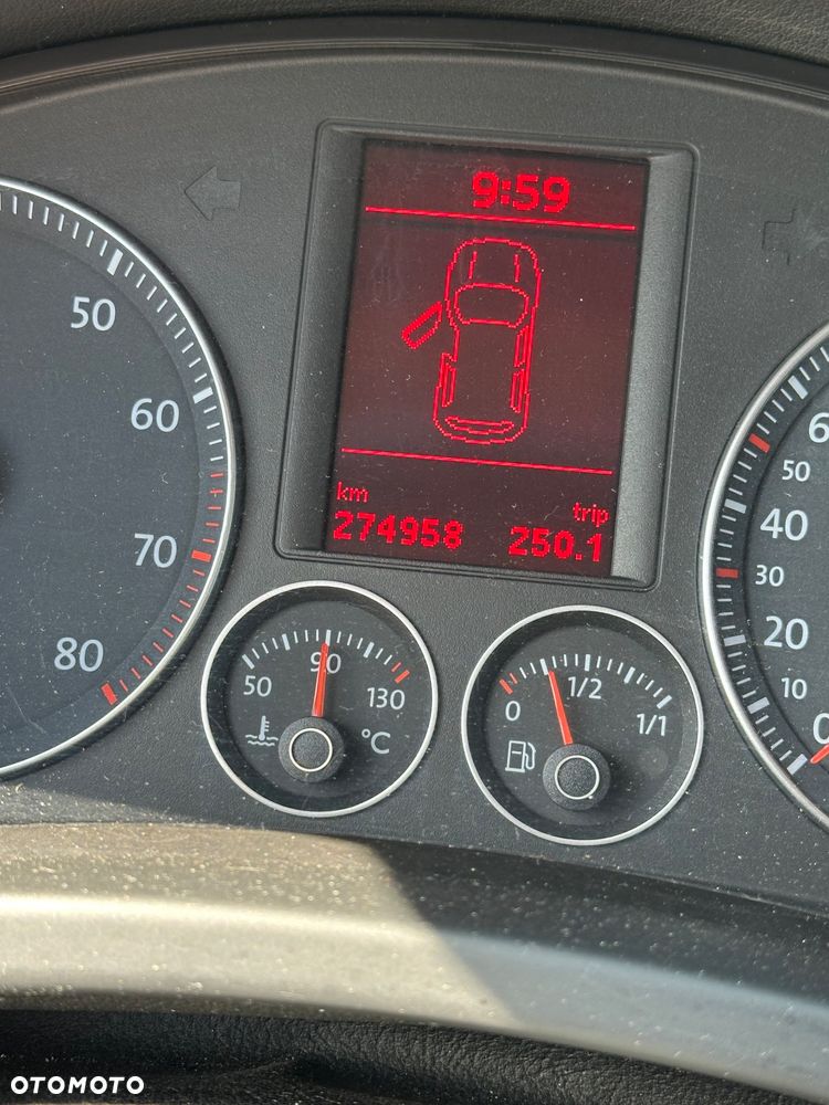 Volkswagen Golf Plus 2.0 FSI Comfortline - 8