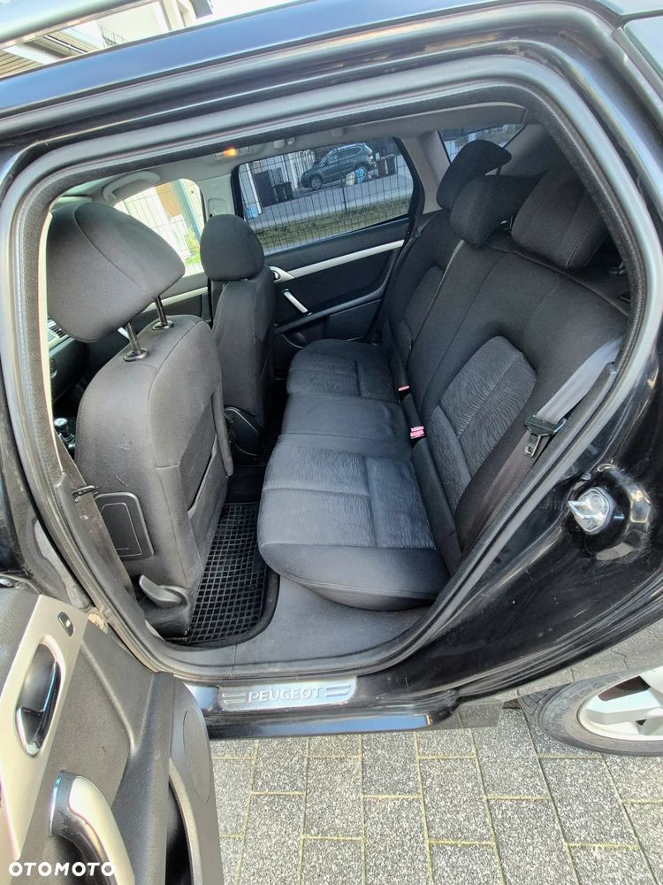 Peugeot 407 - 8
