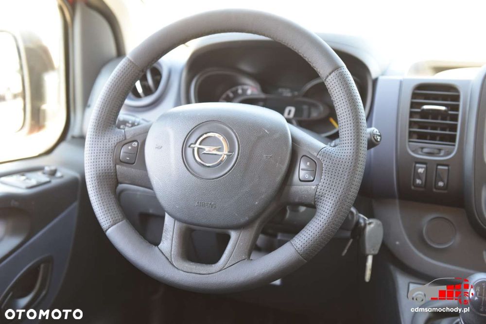 Opel Vivaro - 22