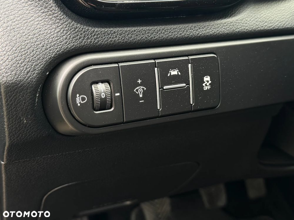Kia Ceed - 16