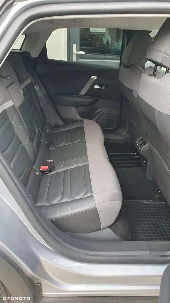 Citroën C4 BlueHDi 110 Stop&Start SHINE - 25