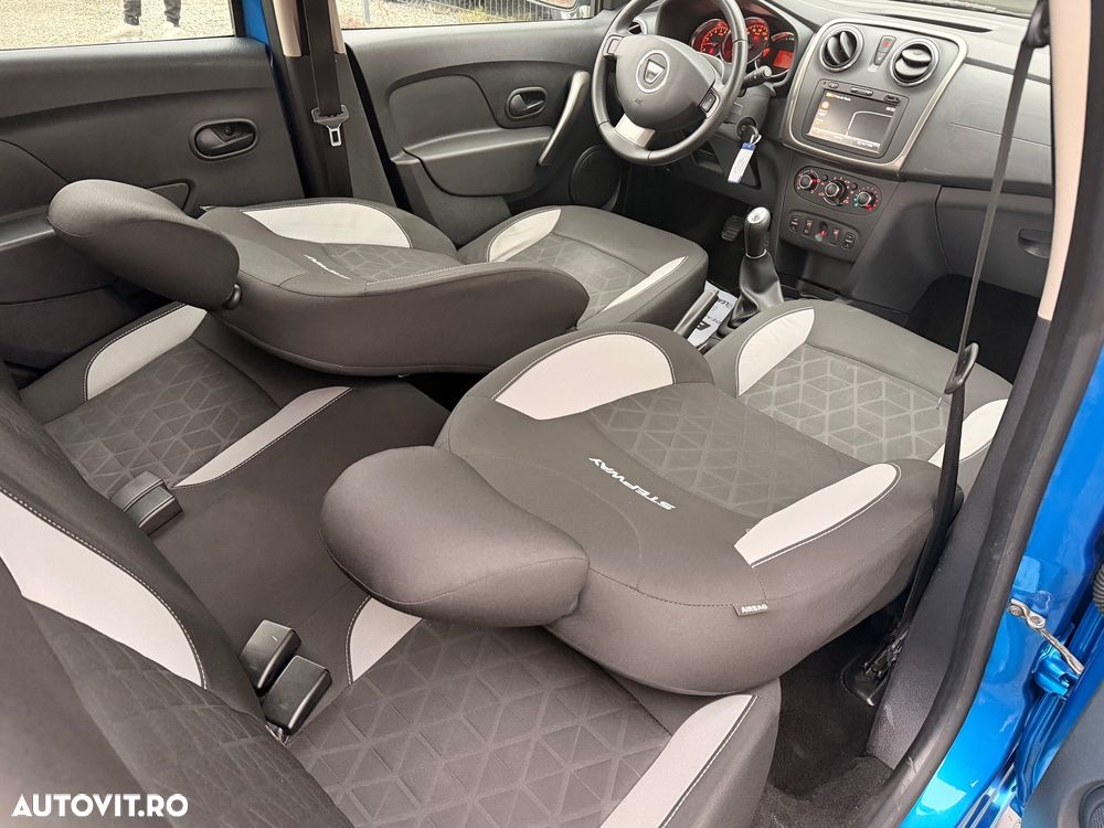 Dacia Sandero Stepway TCe 90 (S&S) Celebration - 19
