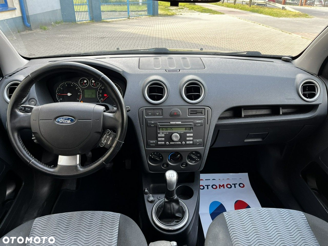 Ford Fusion - 11