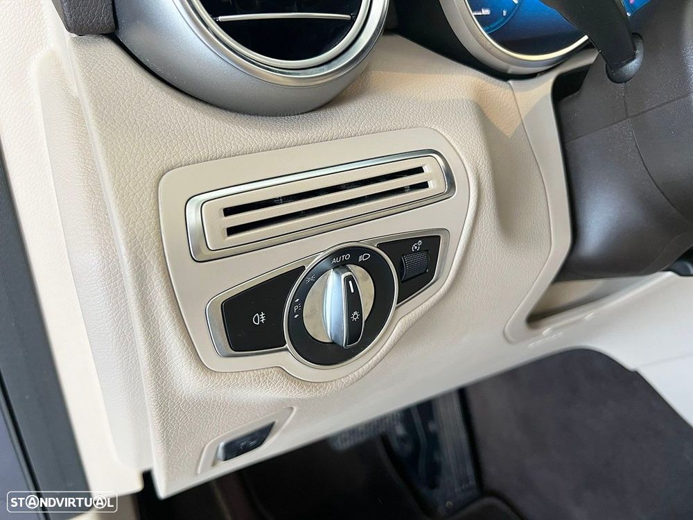 Mercedes-Benz GLC 300 - 20
