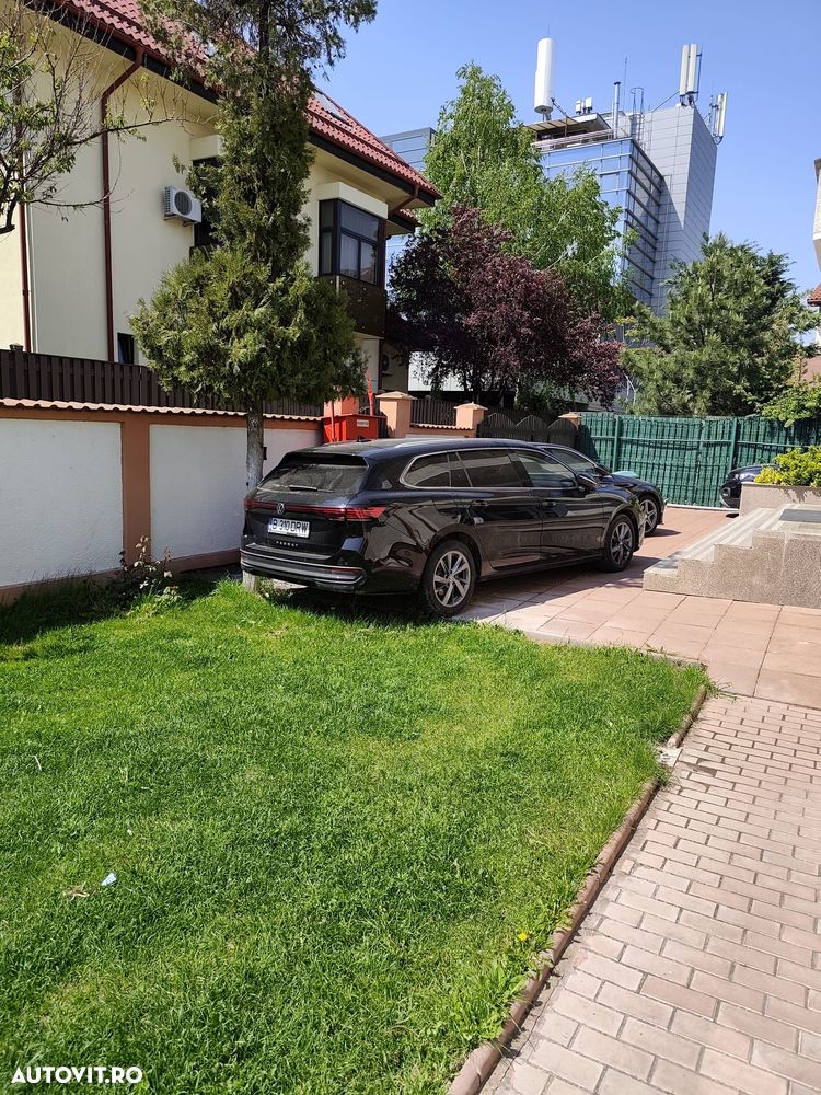 Volkswagen Passat 2.0 TDI DSG Comfortline - 11