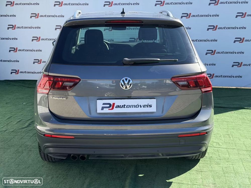 VW Tiguan 1.6 TDI Confortline - 7