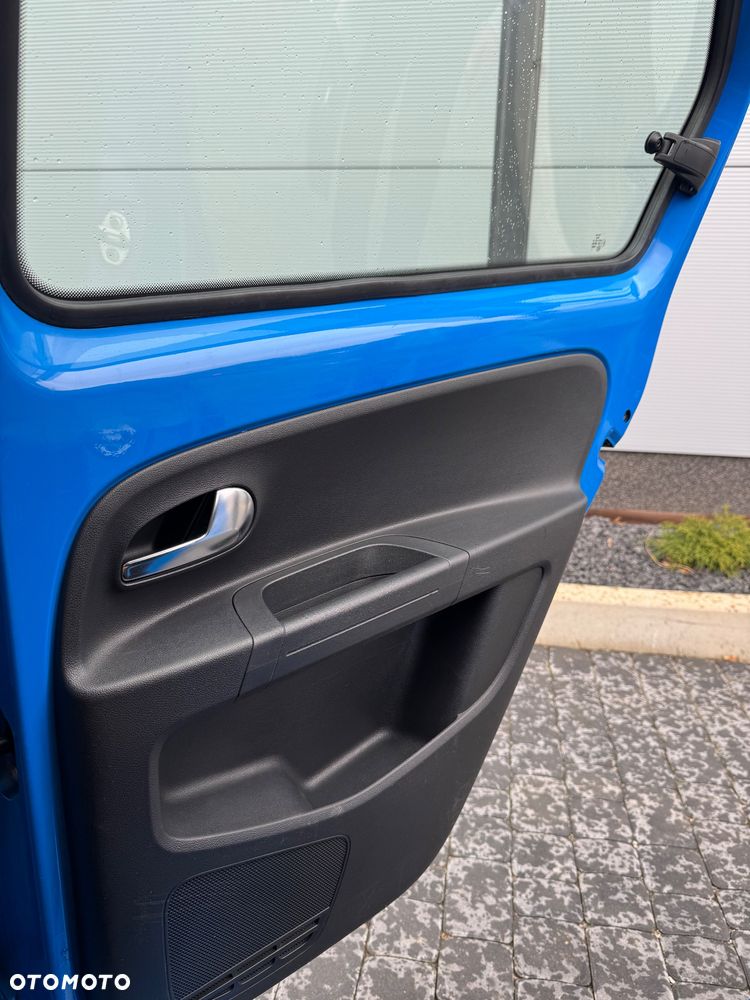 Volkswagen up! 1.0 cross - 14