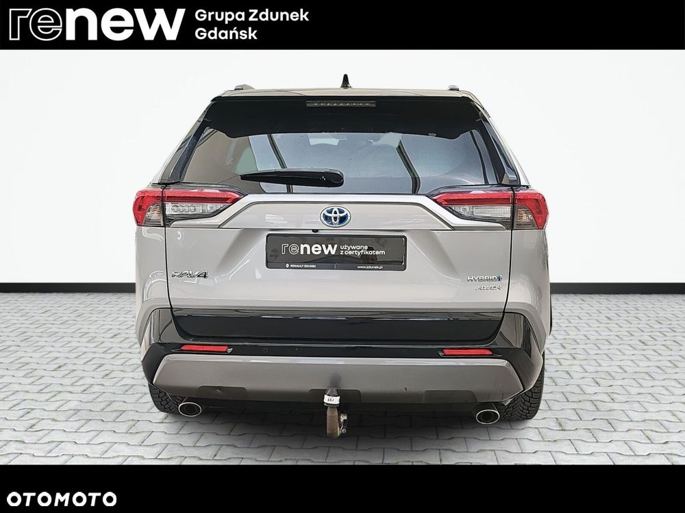 Toyota RAV4 - 8