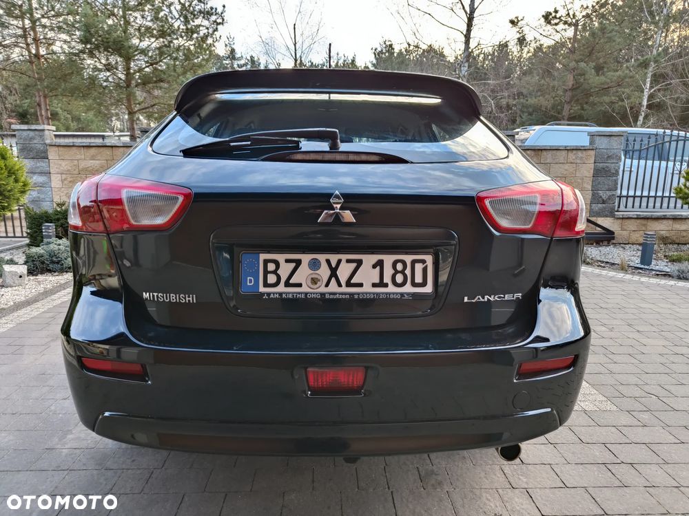 Mitsubishi Lancer 1.8 Intense - 21