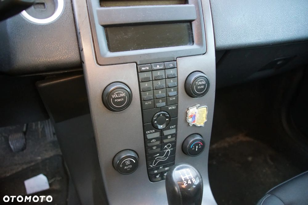 Auto na części - Volvo S40 II 1.6 D 109 KM D4164T MTX75 455 2006R Silnik Skrzynia Drzwi Błotnik Klapa Zderzak Lusterko Szyba Klamka Deska Kokpit Sterownik Moduł Czujnik Licznik Kierownica Wyświetlacz Panel - 13