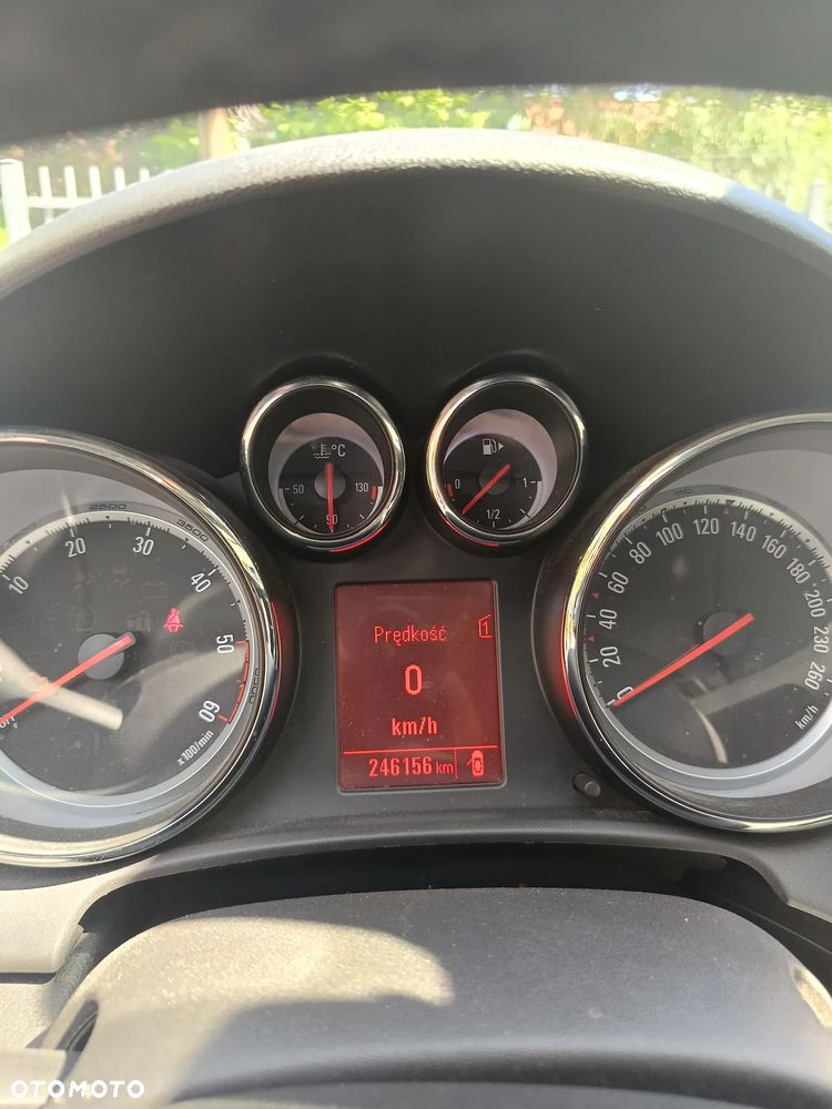 Opel Astra - 12